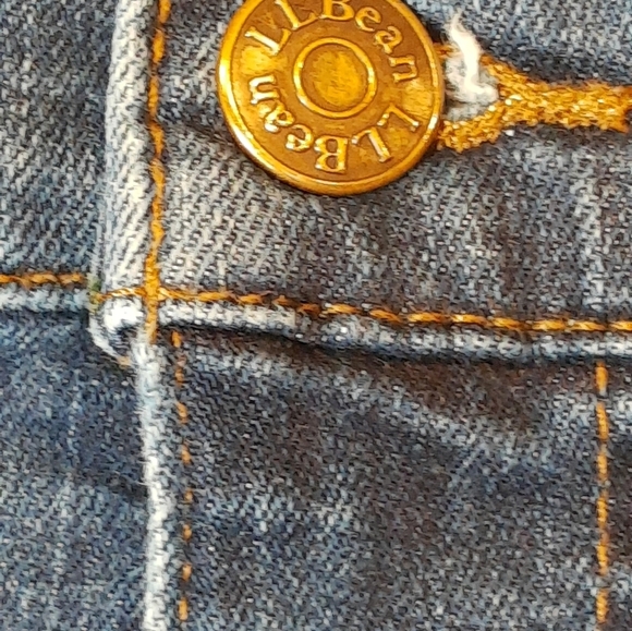 LL Bean Men's BeanFlex® Jeans, Standard  Athletic Fit, Straight Leg Size 42 - Picture 2 of 13